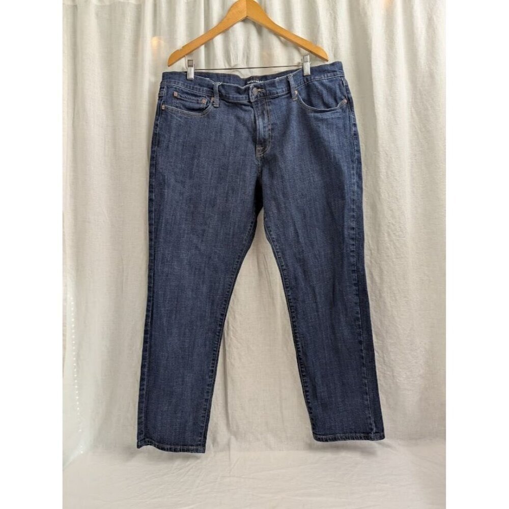 Lucky Brand Men's size 40 x 32 221 straight leg dark wash jeans
